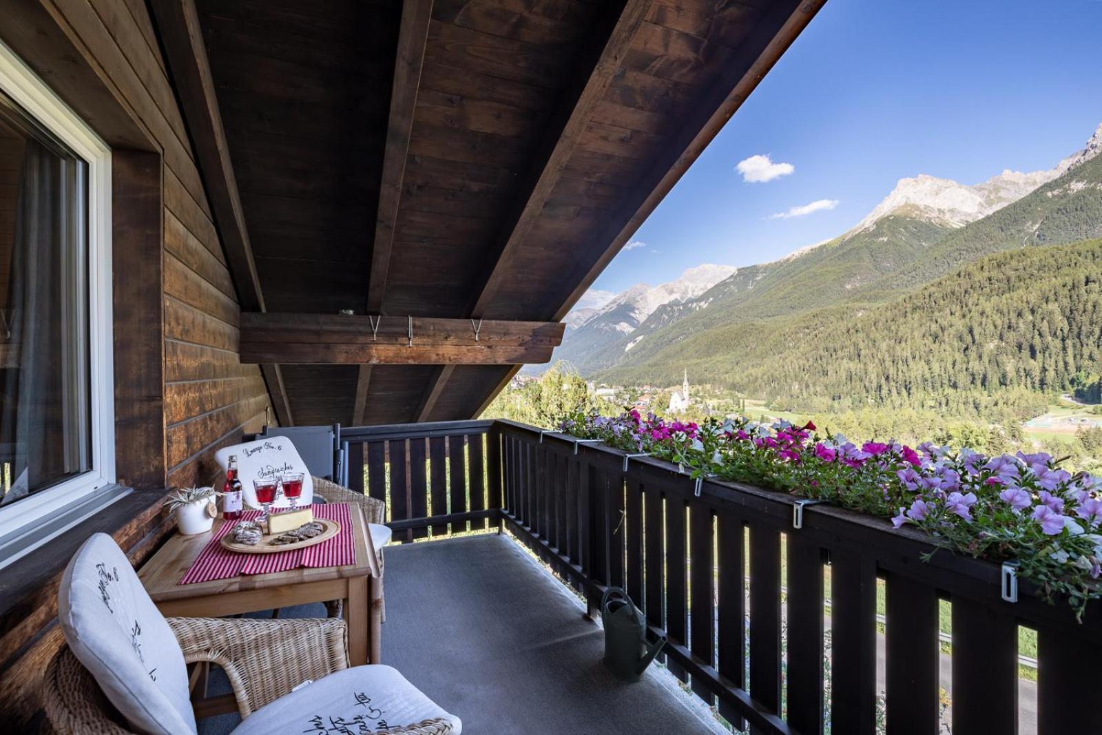 Apartament Chasa Gernet Buorcha Scuol Zewnętrze zdjęcie